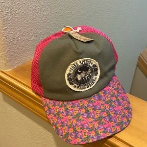 Natural life hat